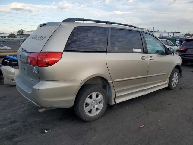 2010 Toyota Sienna CE