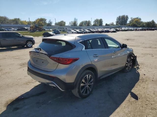 2017 Infiniti QX30 Base