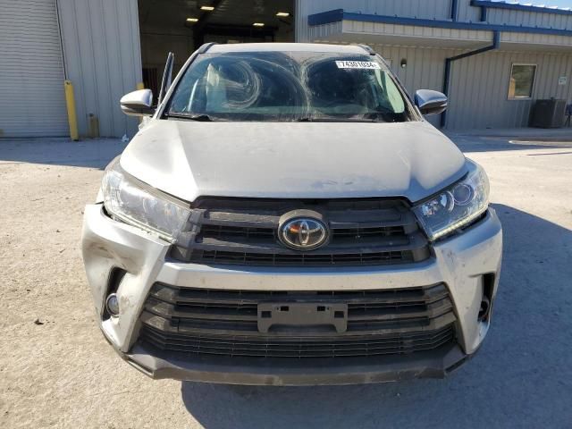 2018 Toyota Highlander SE