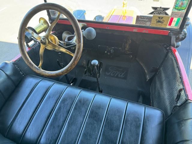 1920 Ford 1915  Ford                        Model T