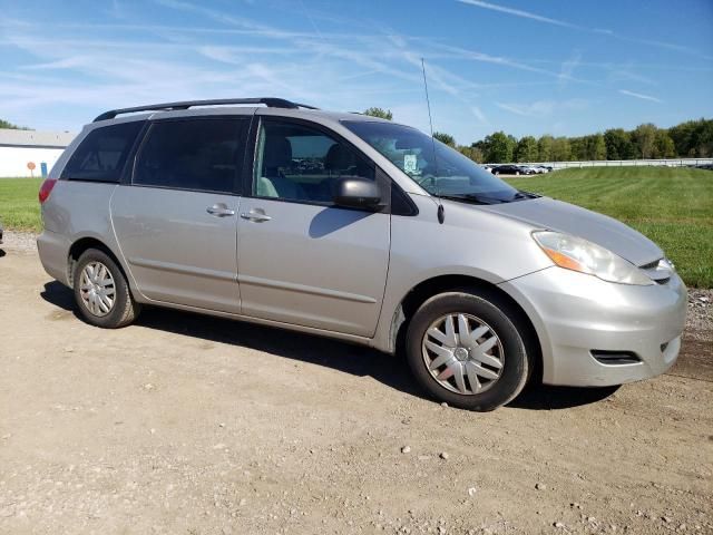 2010 Toyota Sienna CE