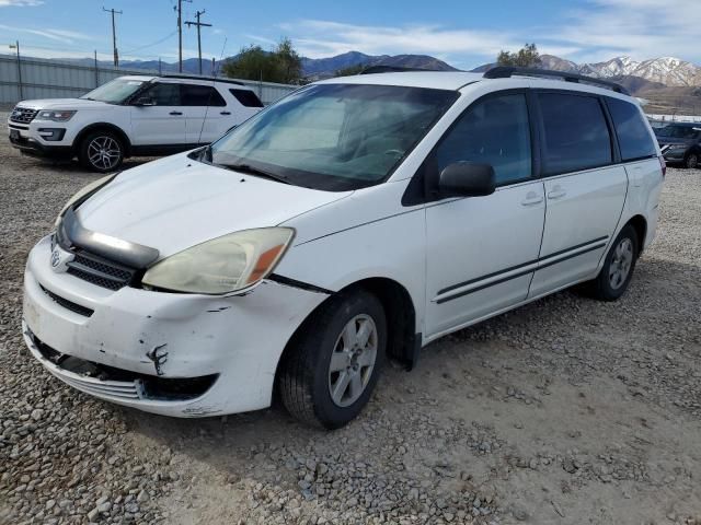 2004 Toyota Sienna CE