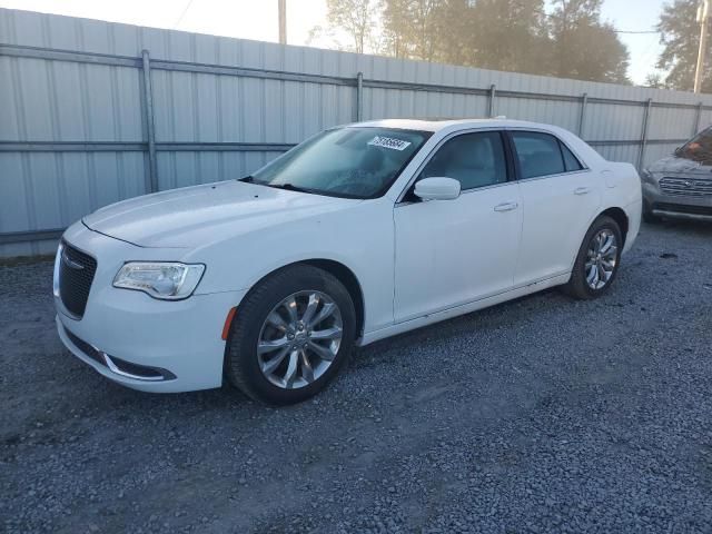 2017 Chrysler 300 Limited