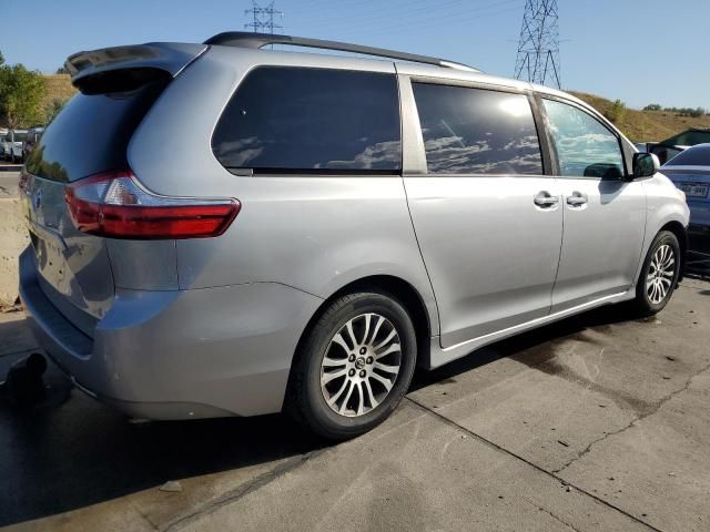 2018 Toyota Sienna XLE