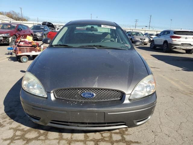 2005 Ford Taurus SE