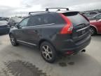 2015 Volvo XC60 T6 Platinum