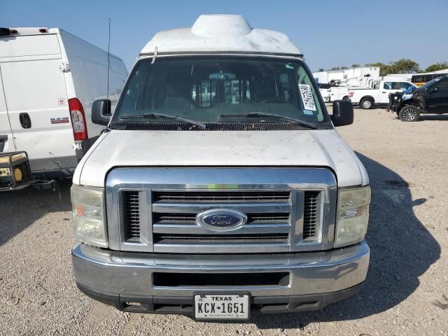 2010 Ford Econoline E350 Super Duty Wagon