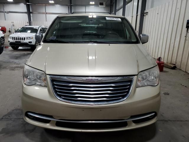 2011 Chrysler Town & Country Touring L