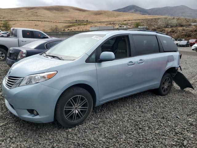 2015 Toyota Sienna XLE