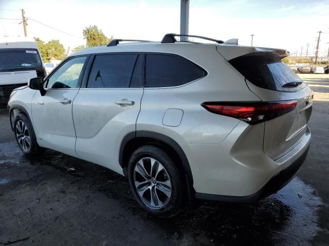 2020 Toyota Highlander Hybrid XLE