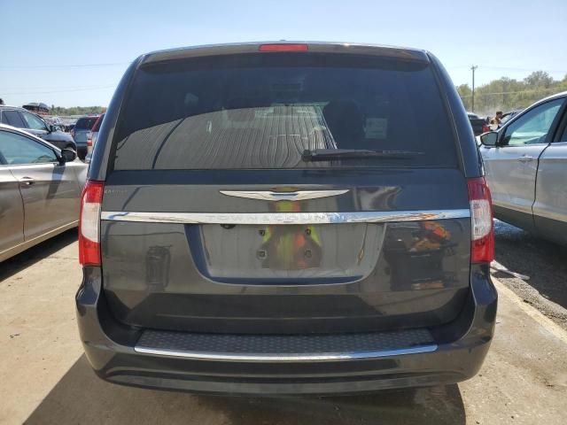 2012 Chrysler Town & Country Touring L