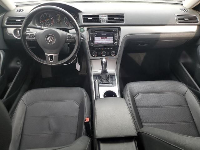 2013 Volkswagen Passat SE