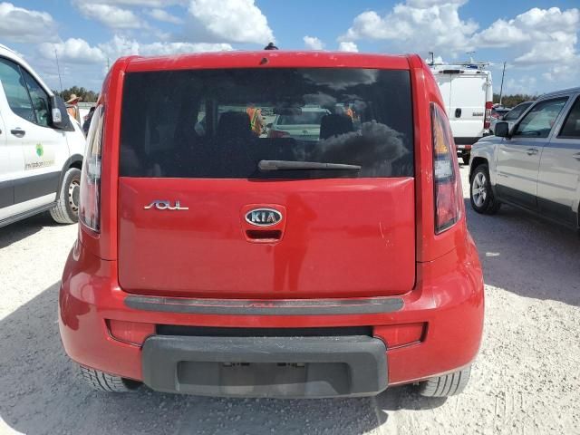 2010 KIA Soul +