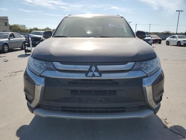 2017 Mitsubishi Outlander SE