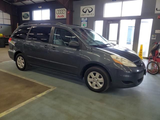 2010 Toyota Sienna CE