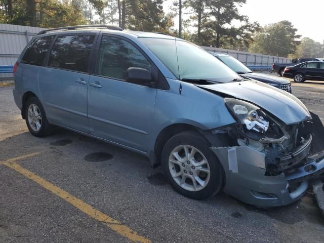 2006 Toyota Sienna LE