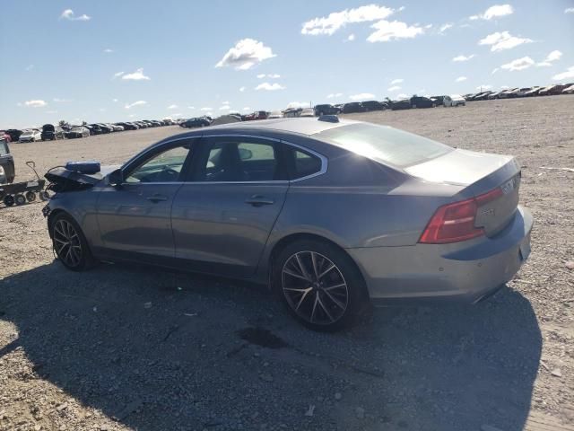 2018 Volvo S90 T6 Momentum