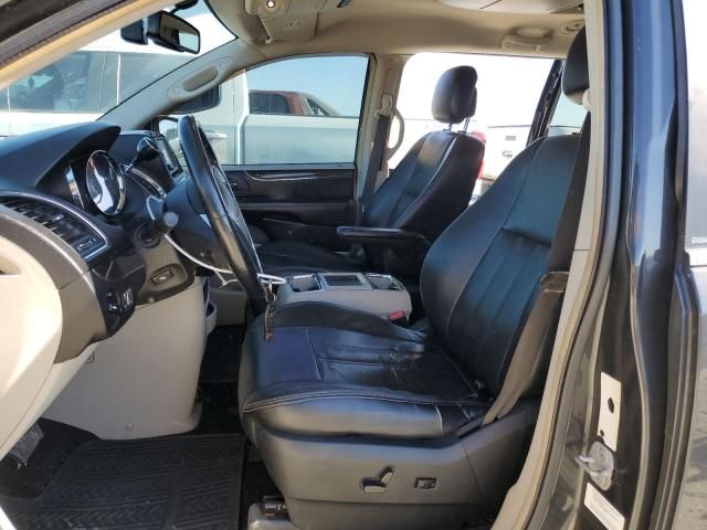 2012 Chrysler Town & Country Touring L