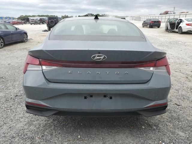 2021 Hyundai Elantra SE