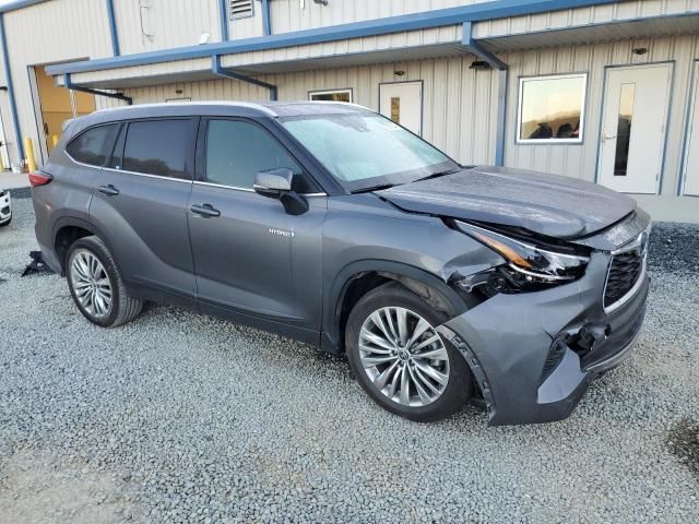 2021 Toyota Highlander Hybrid Platinum