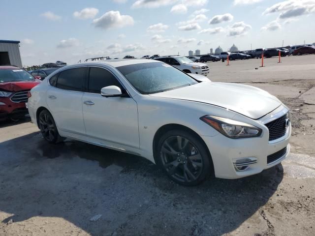 2016 Infiniti Q70 3.7