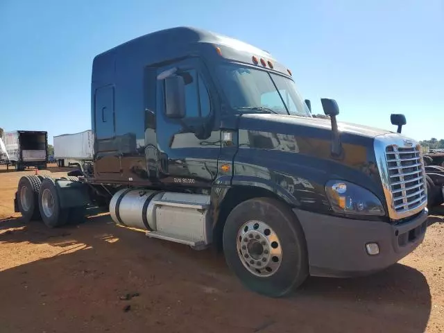 2018 Freightliner Cascadia 125