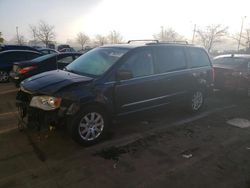 Carros salvage sin ofertas aún a la venta en subasta: 2014 Chrysler Town & Country Touring