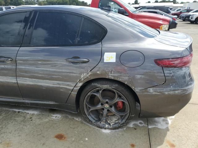 2017 Alfa Romeo Giulia TI