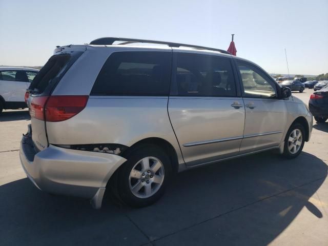 2004 Toyota Sienna CE