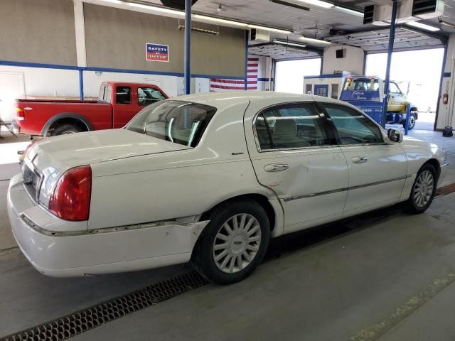 2003 Lincoln Town Car Executive