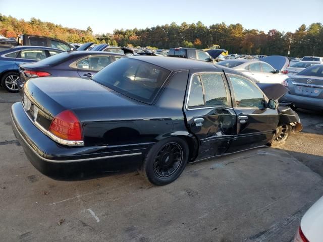 2002 Ford Crown Victoria LX