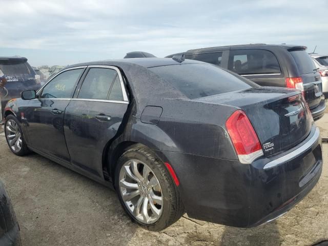 2017 Chrysler 300 Limited