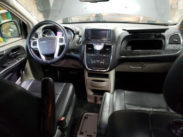 2015 Chrysler Town & Country Touring