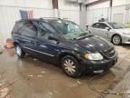 2004 Chrysler Town & Country Touring