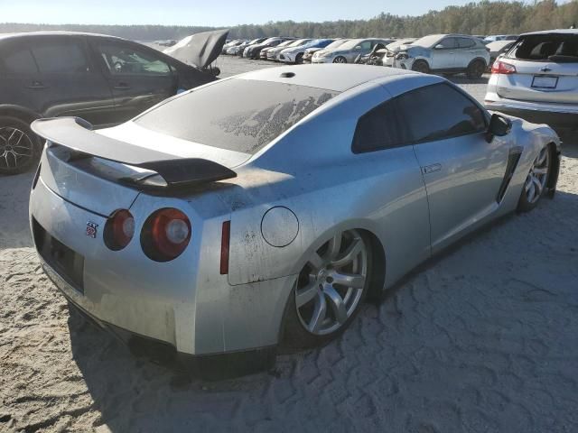 2009 Nissan GT-R Base