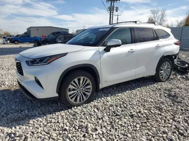 2024 Toyota Highlander Hybrid Limited