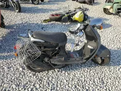 Salvage motorcycles for sale at Taylor, TX auction: 2006 Yamaha YJ125