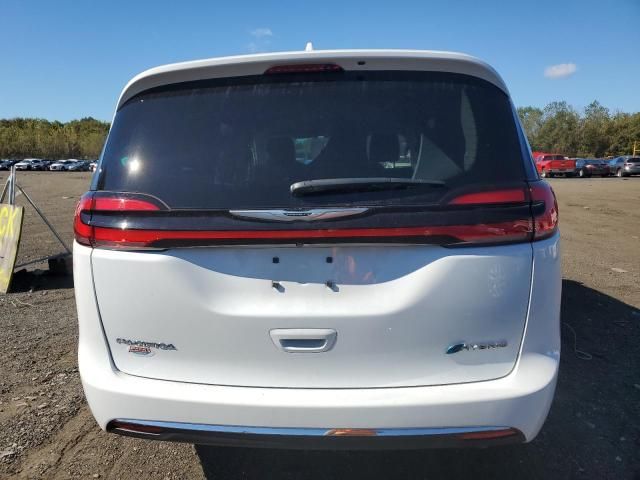 2022 Chrysler Pacifica Hybrid Touring L