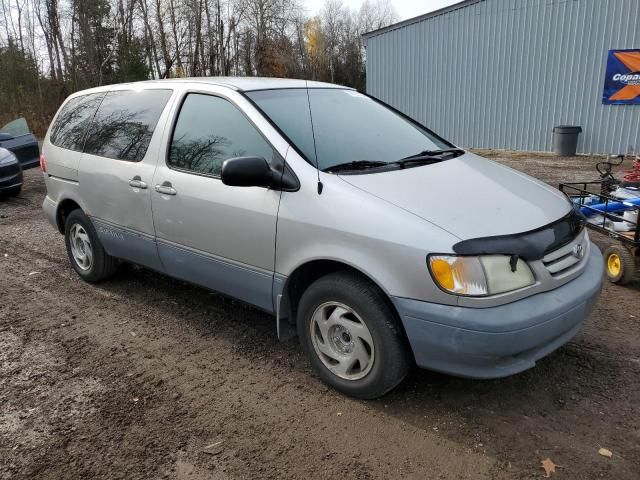 2002 Toyota Sienna CE