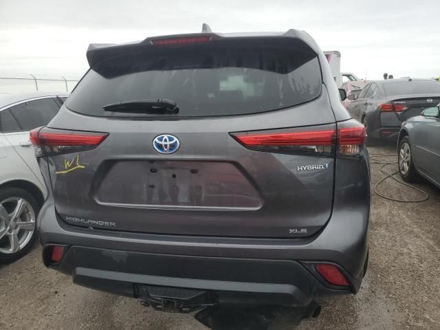 2020 Toyota Highlander Hybrid XLE