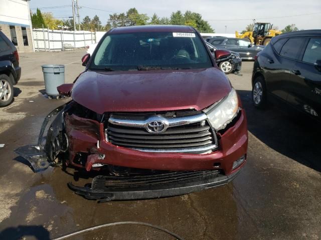 2014 Toyota Highlander LE