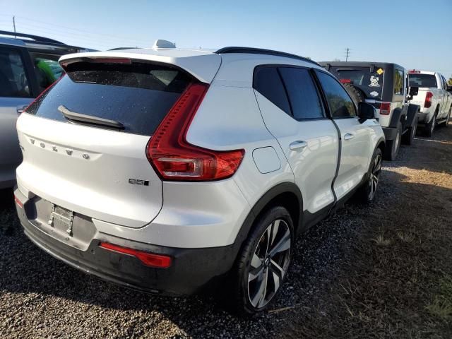 2024 Volvo XC40 Plus