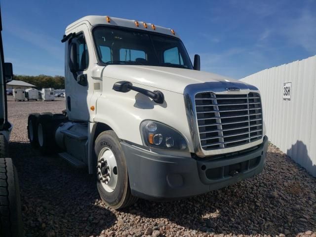 2015 Freightliner Cascadia 125