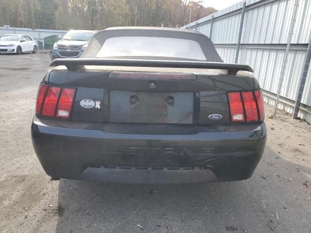 2004 Ford Mustang