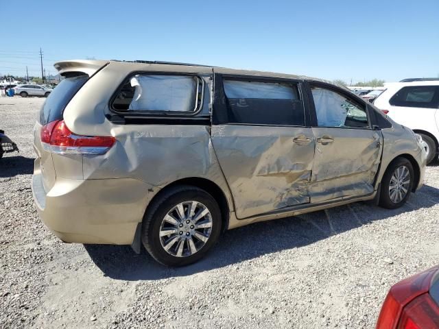 2011 Toyota Sienna LE