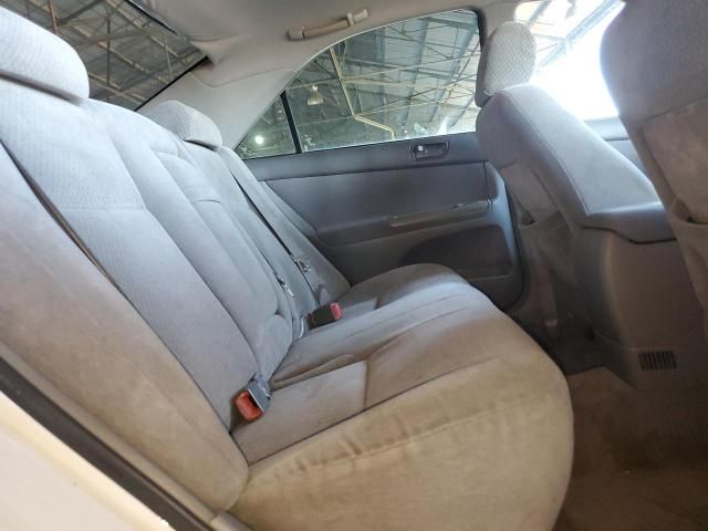 2004 Toyota Camry LE