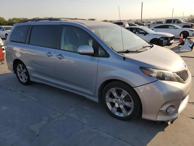 2012 Toyota Sienna Sport