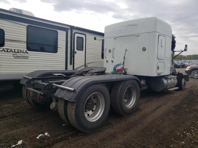 2004 Kenworth Construction T800