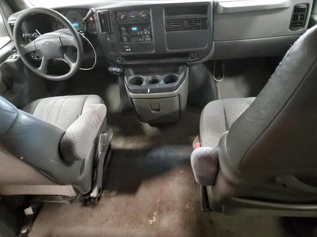 2003 Chevrolet Express G2500