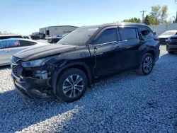 Salvage cars for sale at Wayland, MI auction: 2020 Toyota Highlander Hybrid XLE